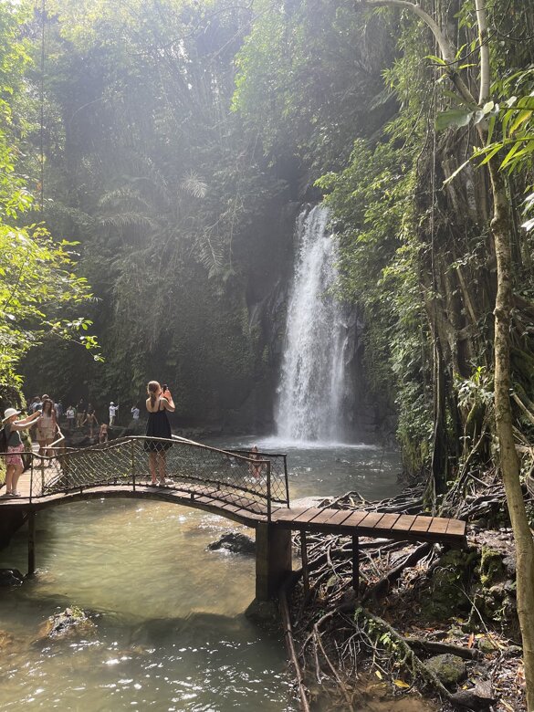 236013_0b4968eb5315f4836a57fef3fa3d3858cbef99cf 236013_0b4968eb5315f4836a57fef3fa3d3858cbef99cf